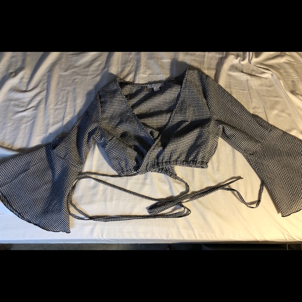 Cropped Black and White Shirt
